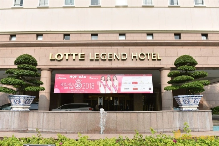 Tổ hợp Kh&aacute;ch sạn Lotte Legend Hotel c&oacute; lượng kh&aacute;ch lớn