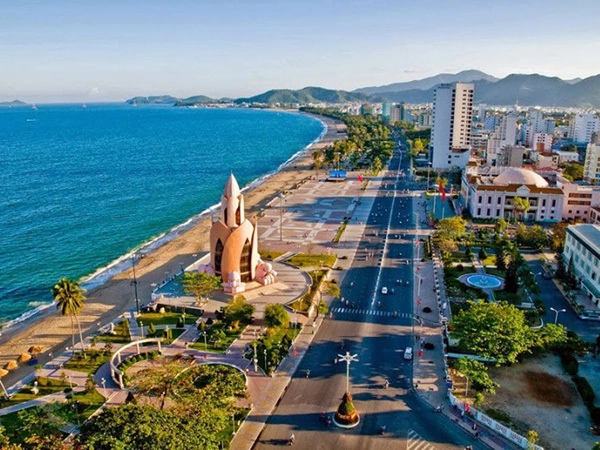 Thành phố biển Nha Trang khôi phục du lịch mạnh mẽ sau dịch.
