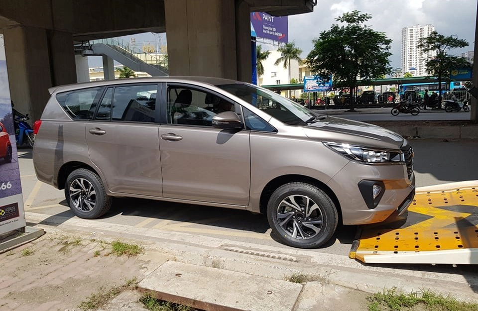 Toyota Innova 2021 ra mắt tại Malaysia giá cao nhất 699 triệu đồng