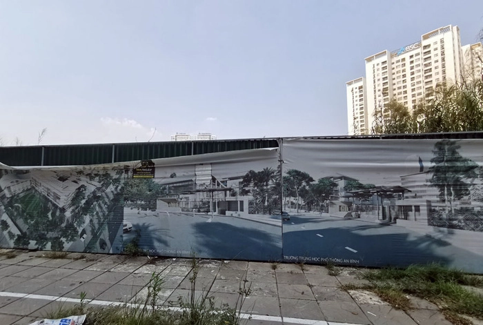 Nhiều khu đô thị ở Hà Nội bỏ hoang đất xây trường học - Ảnh 1