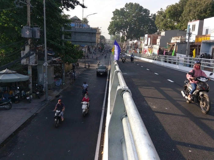 Chính thức thông xe cầu vượt đoạn Nguyễn Kiệm  Hoàng Minh Giám   CafeAutoVn