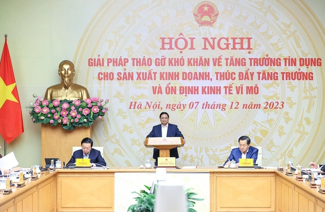 Thủ tướng Phạm Minh Ch&iacute;nh đ&aacute;nh gi&aacute;&nbsp;tăng trưởng t&iacute;n dụng c&ograve;n thấp. (Ảnh: VGP)