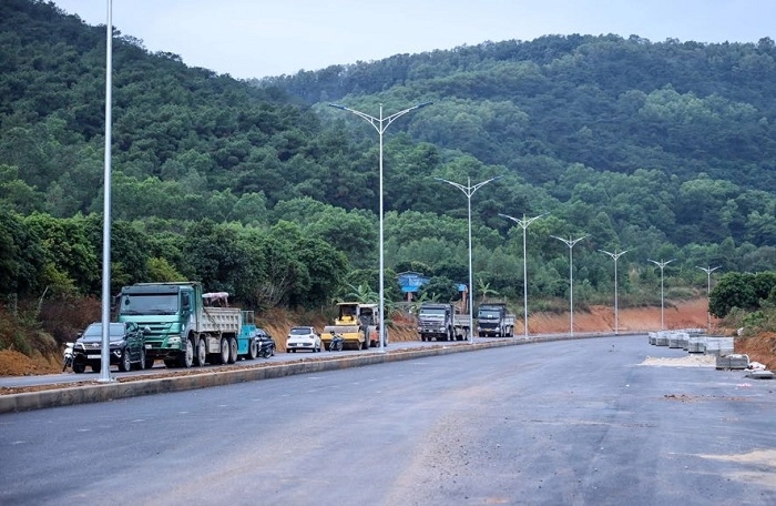 Thủ tướng thúc tiến độ tuyến đường nối 3 tỉnh Hải Dương - Quảng Ninh - Bắc Giang - Ảnh 1