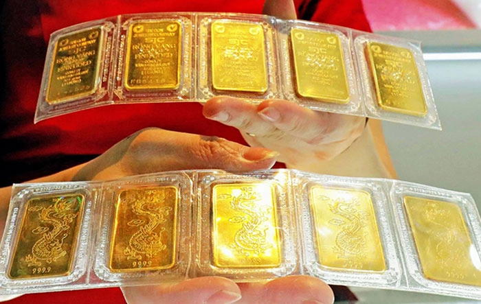 Giá vàng miếng tăng tốc lên 100 triệu/lượng: Ôm tiếp hay chốt lời sớm?
