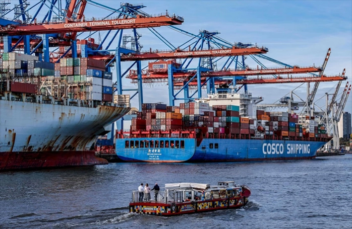 Lĩnh vực xuất khẩu của Trung Quốc giảm tốc nhanh hơn dự kiến