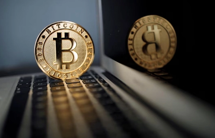 Giá Bitcoin lên cao nhất 16 tháng, có lúc phá mốc 35.000 USD